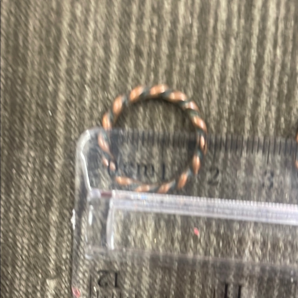 Twisted Copper Rings Rope Design - Picture 3 of 5